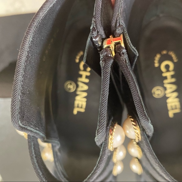 🆕 Chanel CC pearl Grosgrain strappy Booties 👢 - Picture 6 of 12